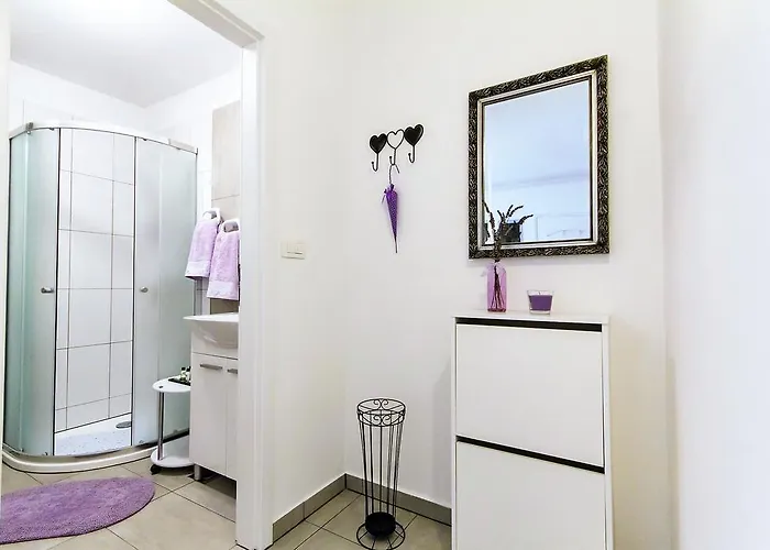 Center Lori Apartament Pula
